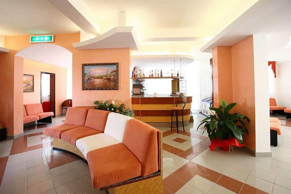 Miramare Inn Hotel Marotta Bagian luar foto