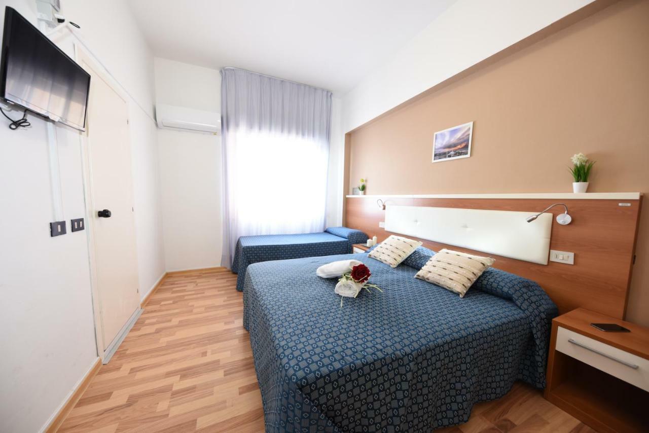 Miramare Inn Hotel Marotta Bagian luar foto