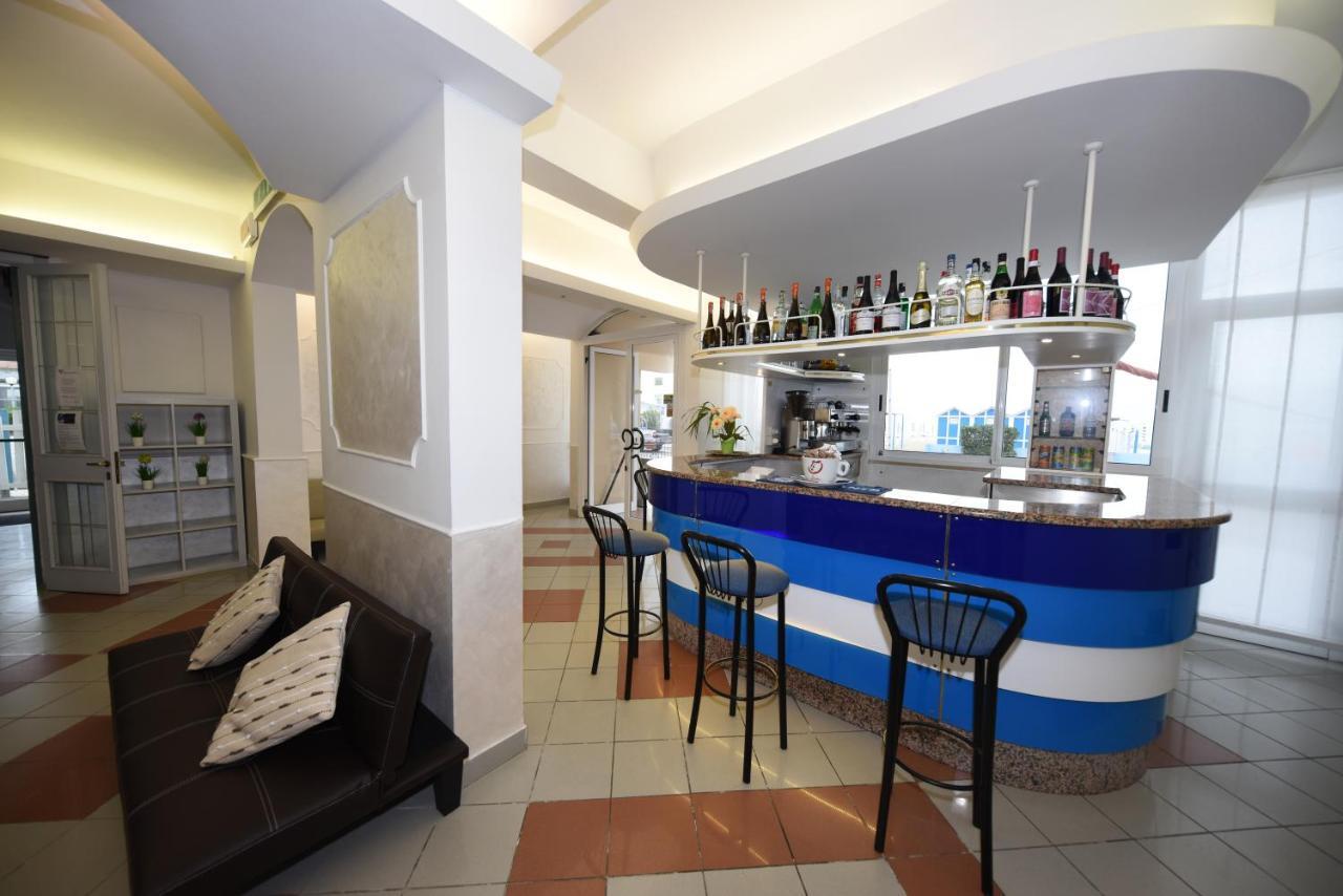 Miramare Inn Hotel Marotta Bagian luar foto