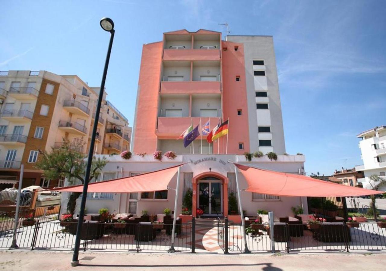 Miramare Inn Hotel Marotta Bagian luar foto