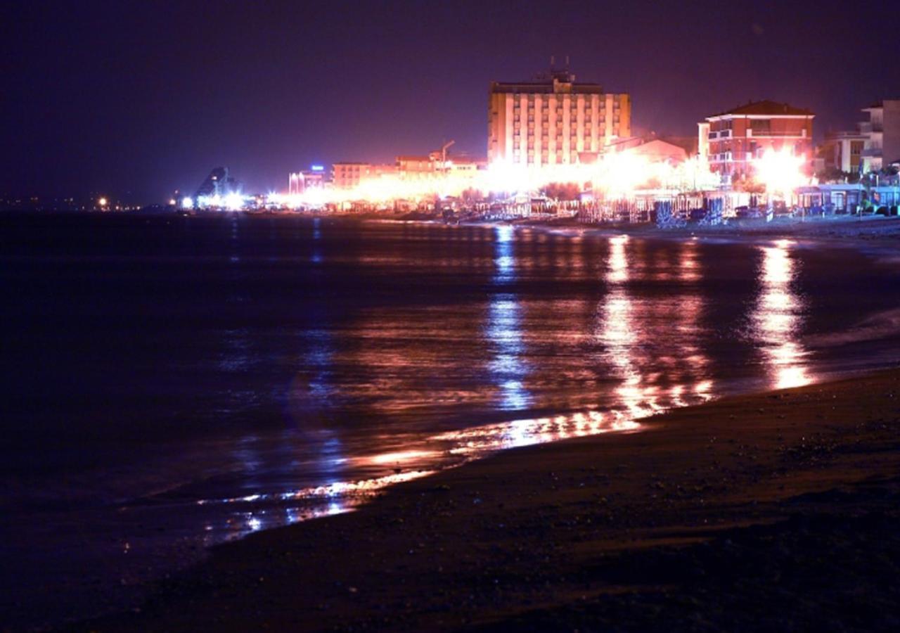 Miramare Inn Hotel Marotta Bagian luar foto